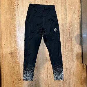 VIRUS Leggings with White Speckle Design